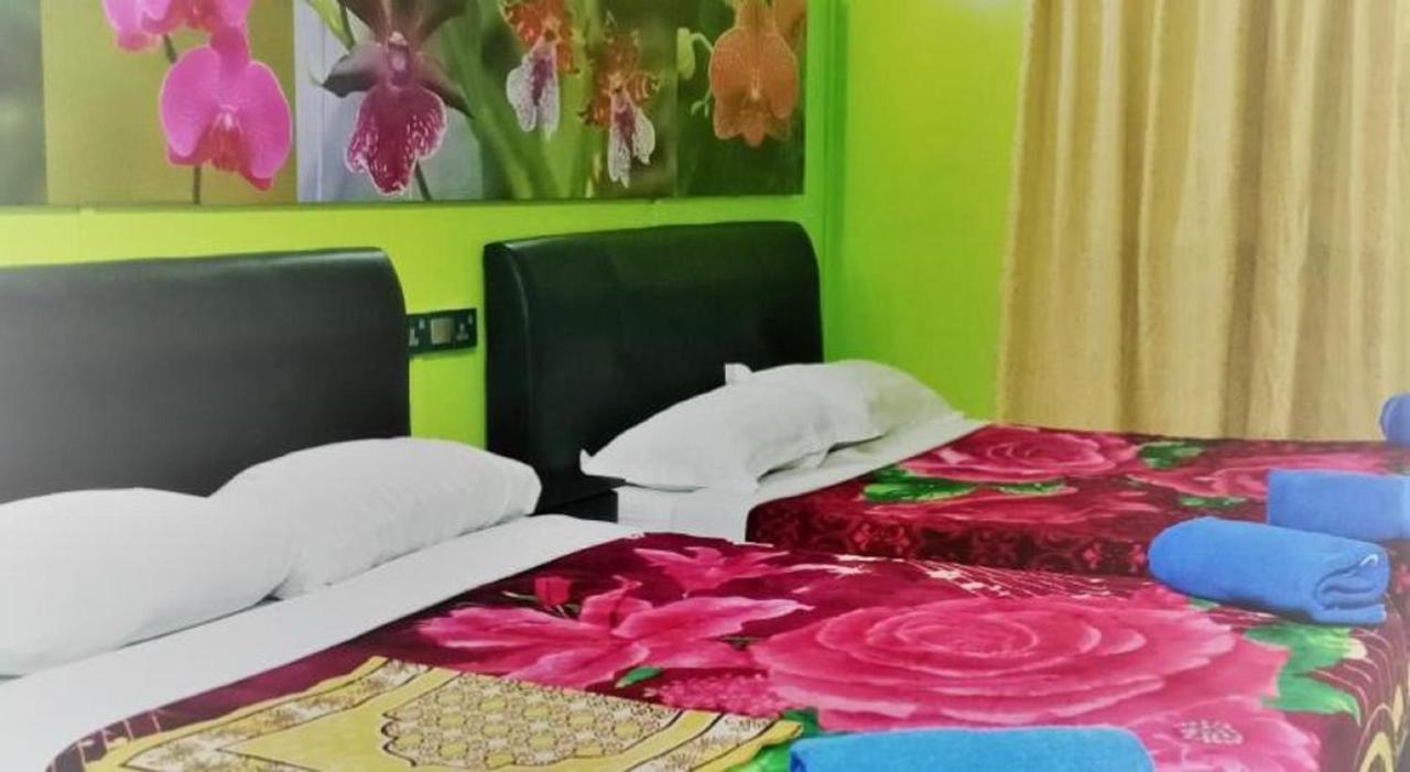 Oyo 90760 Lily Haven Hotel ตานาห์ราตา ภายนอก รูปภาพ