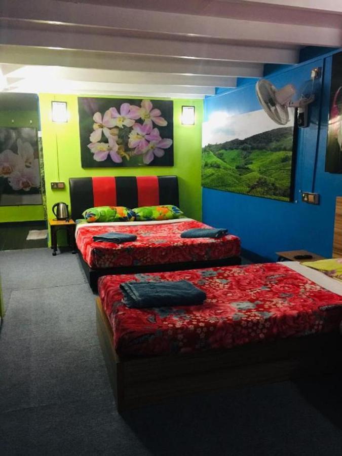 Oyo 90760 Lily Haven Hotel ตานาห์ราตา ภายนอก รูปภาพ